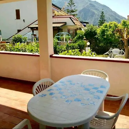 Casa Con Giardino E Terrazzo Vicino Al Mare *