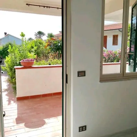 Nyaraló Casa Con Giardino E Terrazzo Vicino Al Mare *
