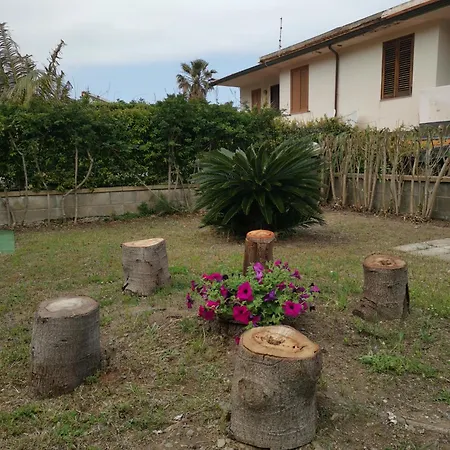 Casa Con Giardino E Terrazzo Vicino Al Mare * Piraino