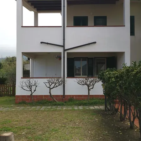 Casa Con Giardino E Terrazzo Vicino Al Mare Σπίτι διακοπών *
